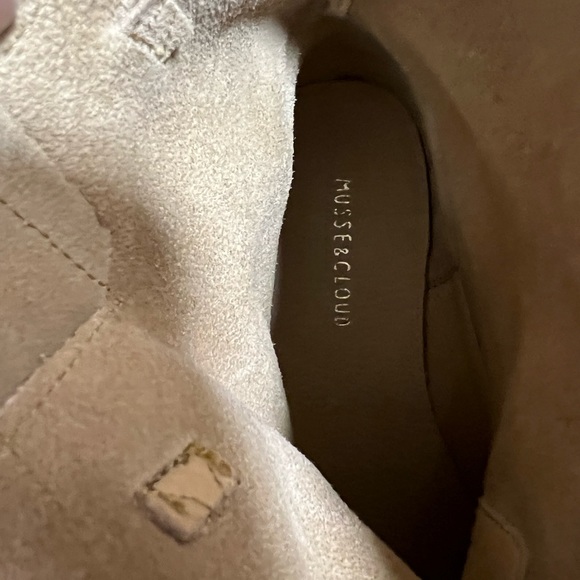 Musse and Cloud Tan Leather Pull On Ankle Boots Buckle Detail Size 10 - Picture 6 of 6
